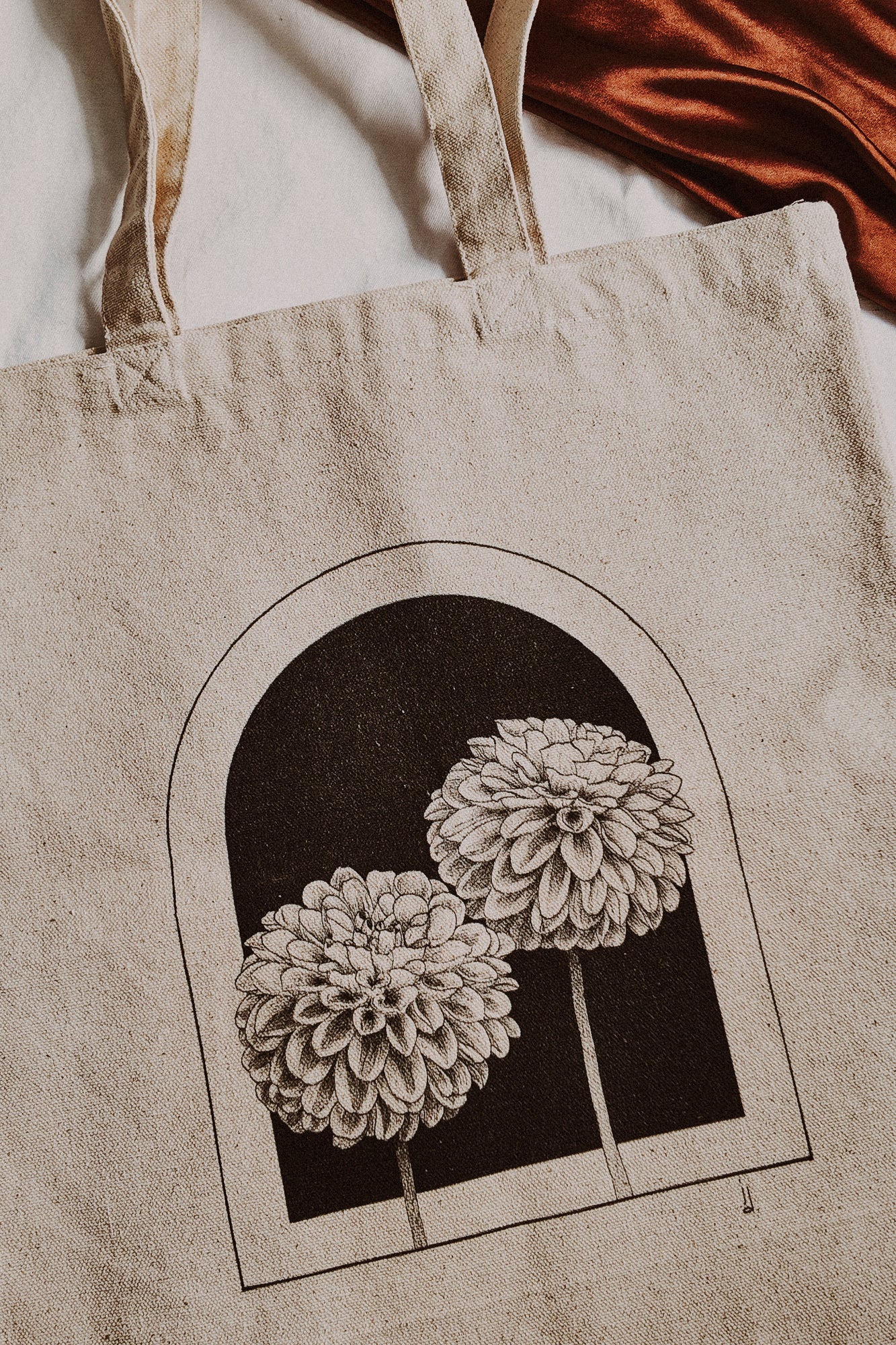 Dahlias Tote Bag